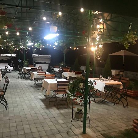Hotel Iasicon لاكو روسو المظهر الخارجي الصورة