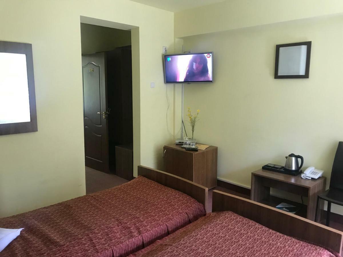 Hotel Iasicon لاكو روسو المظهر الخارجي الصورة